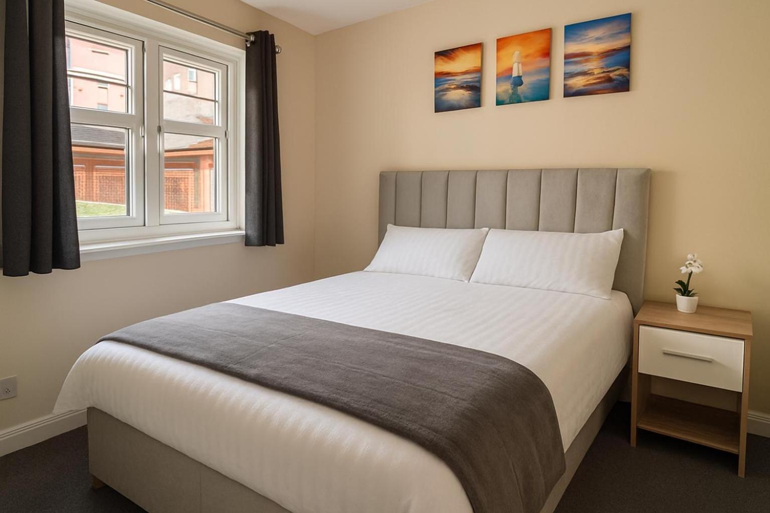 Elegant 2 Bedroom *