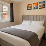 Elegant 2 Bedroom Apartment